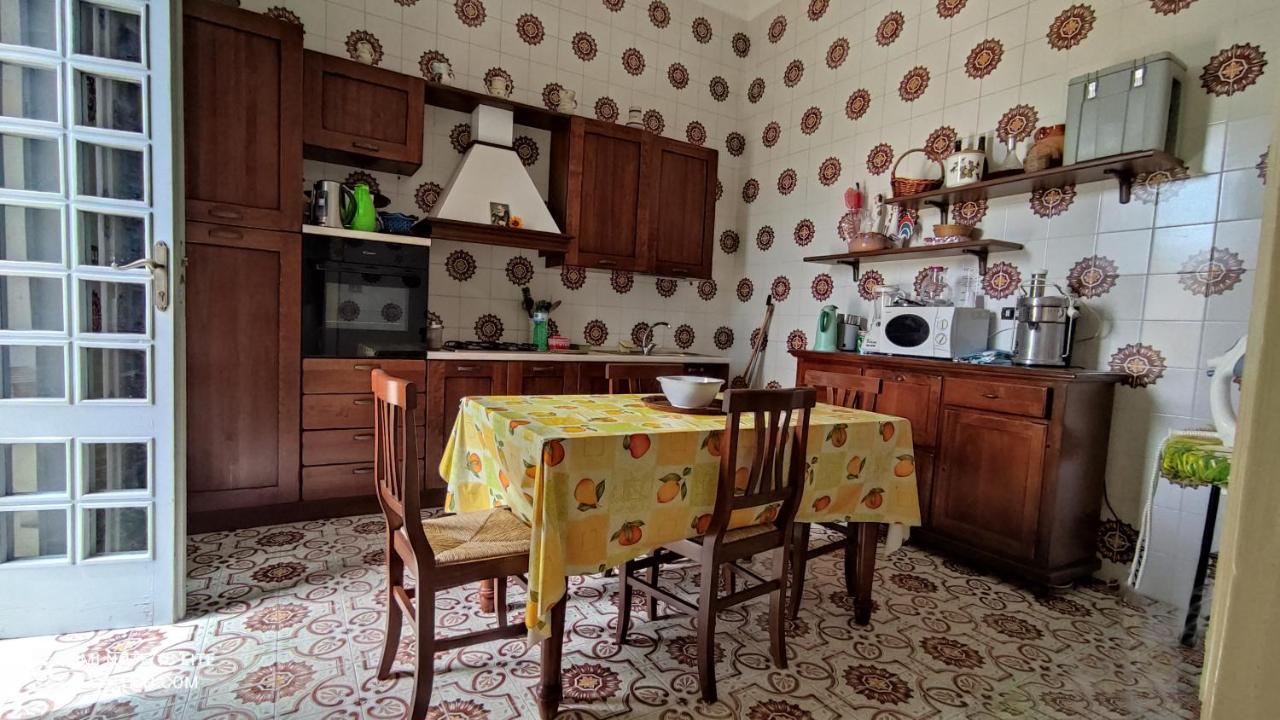 Bed and Breakfast Casa Resci - Dimora Del 1884 Триказе Екстер'єр фото